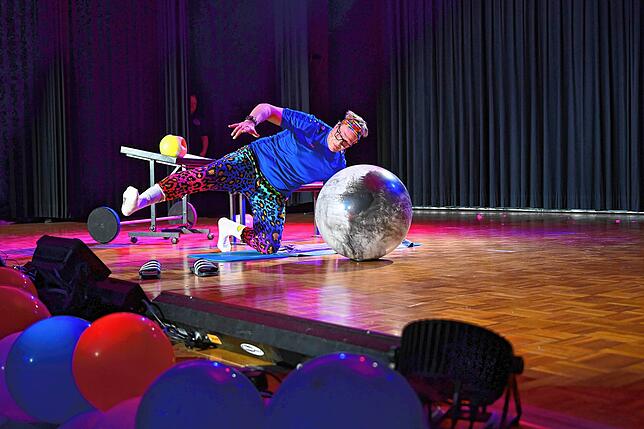 Bild 2: Die besten Bilder vom Bunte Abend des Narrenvereins Schwanenmühle in Unterlauchringen!