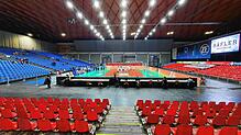 Leere Ränge beim Spiel des VfB Friedrichshafen gegen die United Volleys in der Zeppelin-Cat-Halle A1 der Messe.