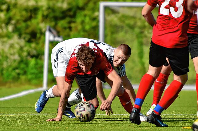 Bild 9: FC Hochrhein siegt mit 5:2 beim SV 08 Laufenburg II &ndash; und wir haben Bilder!