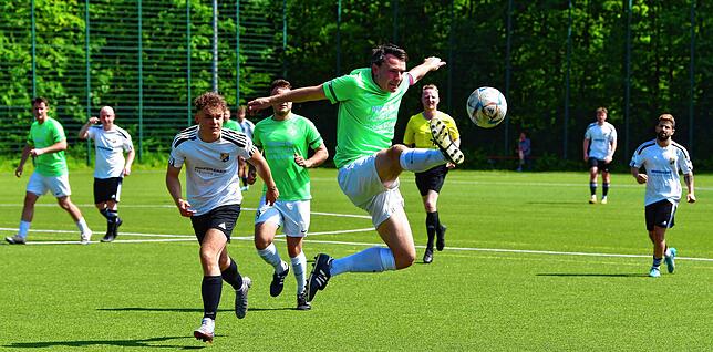 Bild 14: SG Mettingen/Krenkingen siegt 5:0 bei der U23 des SV 08 Laufenburg – und wir haben Bilder!
