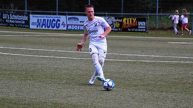 Dominik Wölfle spielt am Sonntag mit den Schonachern im Derby gegen die SG Neukirch-Gütenbach. Bild: Kaltenbach