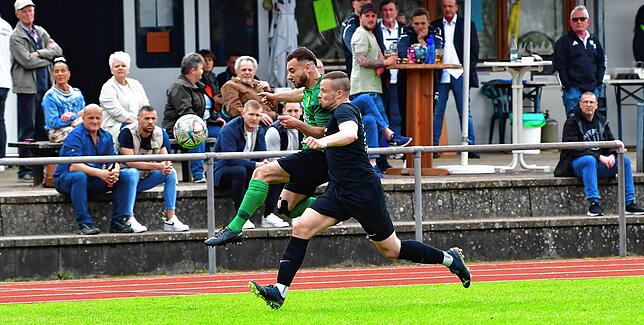 Bild 37: SV Herten setzt sich mit 4:2 bei der SG FC Wehr/Brennet durch &ndash; und wir haben Bilder!
