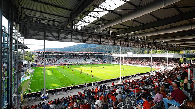 Im Dreisamstadion, der früheren Heimspielstätte des Bundesligisten SC Freiburg, will der FC 08 Villingen am Samstag zum elften Mal ...