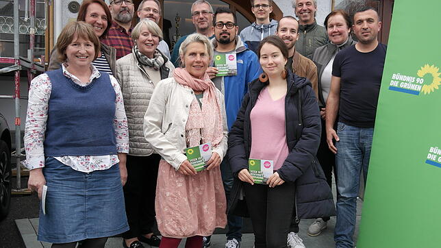 Der Ortsverband der Grünen stellt sein Wahlprogramm vor: (von links) Stephanie Glatthaar, Christine Heimpel, Jochen Reiter, Sieglinde ...