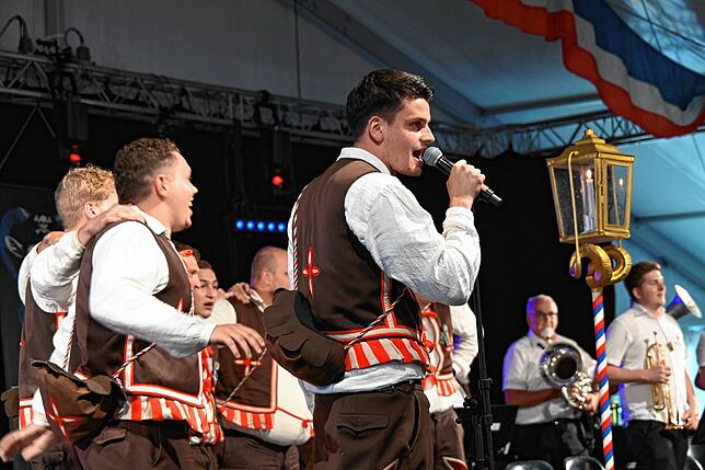 Bild 44: Bilder von der Bockverlosung