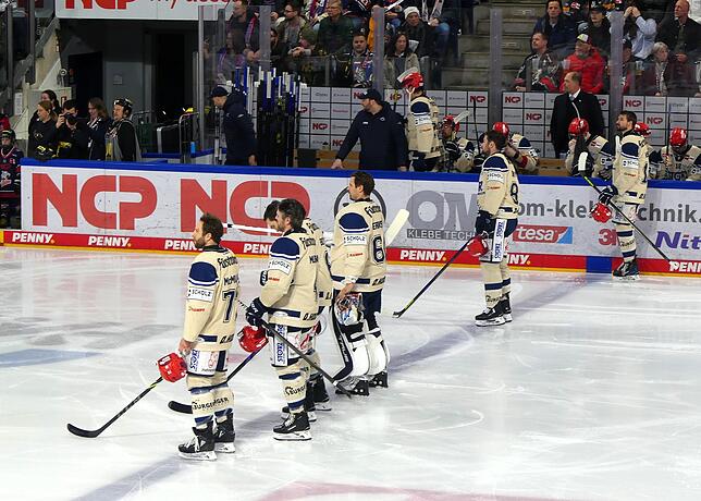 Bild 6: Unsere Bildergalerie vom ersten Playoff-Spiel der Wild Wings in Nürnberg