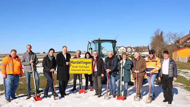 Spatenstich in Mundelfingen. In diesem Jahr wird das Baugebiet "Breiten II" entschlossen. Über die 25 Bauplätze, die dort entstehen ...