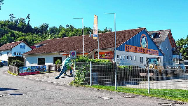 Das Reptilienhaus in UNteruhldingen ist Auffang- und Pflegestation für beschlagnahmte, kranke, ausgesetzte oder nicht vermittelbare ...