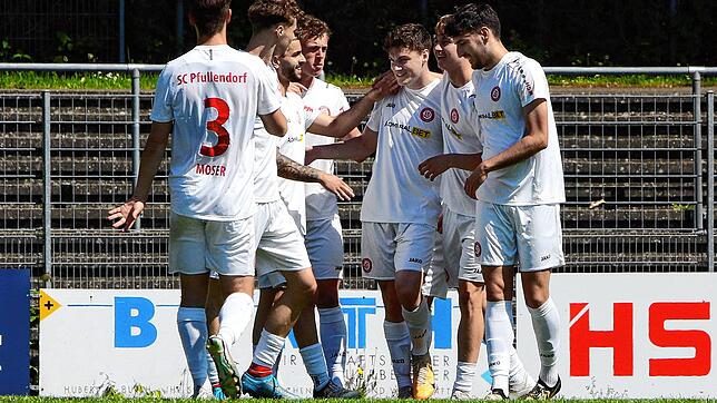 Der SC Pfullendorf hat sich mit dem 3:1 im Bezirksderby gegen den FC Singen aller eventuellen Abstiegssorgen entledigt.