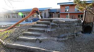 Das Außengelände des Kindergartens St.¦Josef in Ewattingen wird mit Spielgeräten neu gestaltet. Foto: Stefan Limberger-Andris