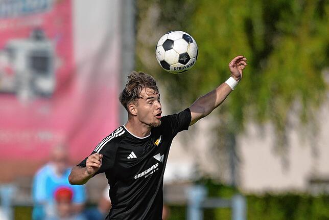 Bild 5: SV 08 Laufenburg unterliegt Tabellenführer FC Teningen mit 0:1 – und wir haben Fotos!