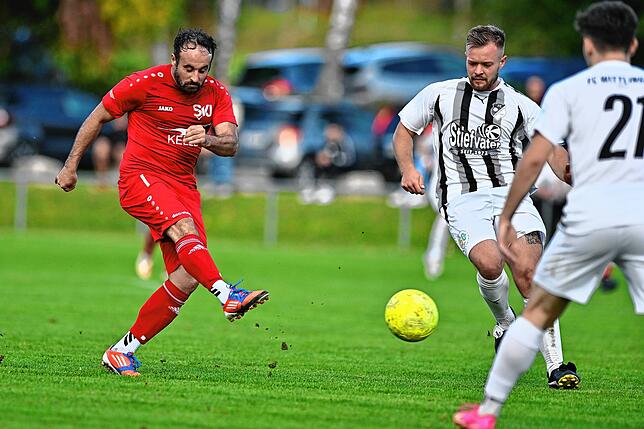 Bild 10: FC Wittlingen und der SV Jestetten trennen sich torlos &ndash; aber wir haben Bilder!