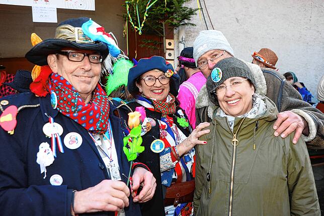 Bild 20: Zahlreiche Fasnachtsbegeisterte schauten beim Johrmarkt in Freudental vorbei!