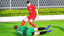 Pokalsieg: Nico Schaaf (hier auf dem Archivbild im roten Trikot) traf beim 6:0-Kantersieg des SV Jestetten gegen den SC Haagen kurz nach ...