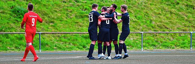Bild 1: SG FC Wehr-Brennet startet mit einem 3:1-Sieg gegen den TuS Binzen &ndash; und wir haben Bilder!