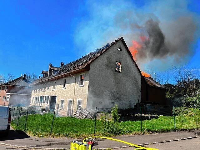 Bild 3: Bauernhaus in Albbruck brennt lichterloh - Bilder des Einsatzes