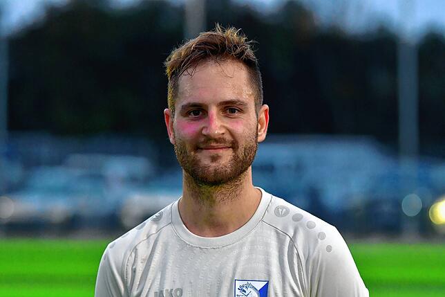 Felix Uhl (Sporthchef, FC Erzingen): „Georg Isele möchte aus dem FC Erzingen wieder eine gestandene Bezirksligamannschaft machen. ...