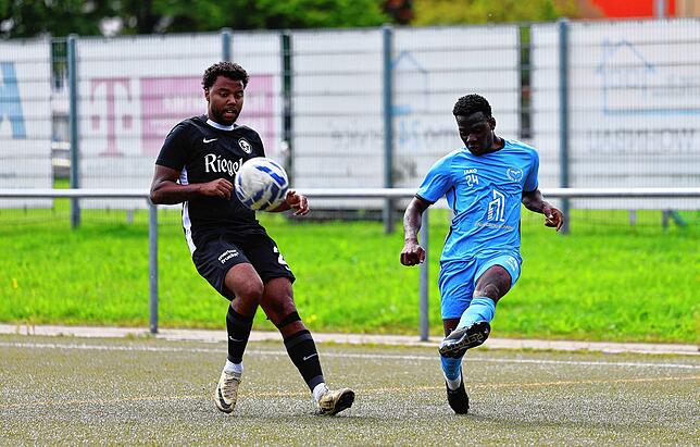 Bild 8: Unsere Bildergalerie vom Spiel des ESV Südstern Singen gegen den FC Teningen