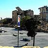 In den von ihm kontrollierten Gebieten des Landes ist der syrische Präsident Baschar al-Assad überall auf Plakaten und Bannern zu sehen, ...