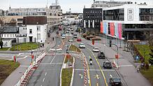 Blick auf die Reichenaustraße. Der Verkehr in Richtung Schänzlebrücken-Kreisel wird jetzt auf die andere Seite geleitet.