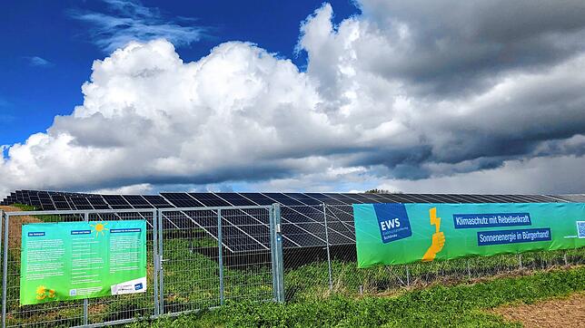 Er steht schon: der kleine Solarpark der Elektritätswerke Schönau in Döggingen. Eine zweite, deutlich größere Anlage soll ab Mitte 2025 ...