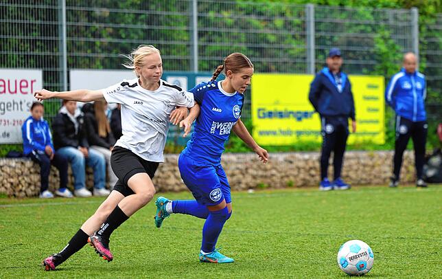 Bild 8: Unsere große Bildergalerie vom Oberliga-Spiel der B-Mädchen des Hegauer FV gegen den FV Deuchelried