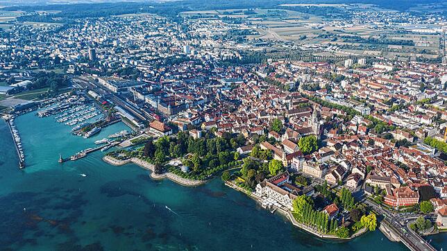 In die Konstanzer Gassen kehrt wieder mehr Leben ein. Restaurants, Kneipen, Boutiquen, kleine Geschäfte und kulturelle Betriebe können ...