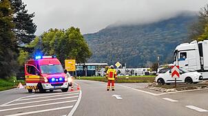 Ein Unfall am Montagmorgen sorgt für lange Staus: Hier die Umleitung des Verkehrs auf der B34.