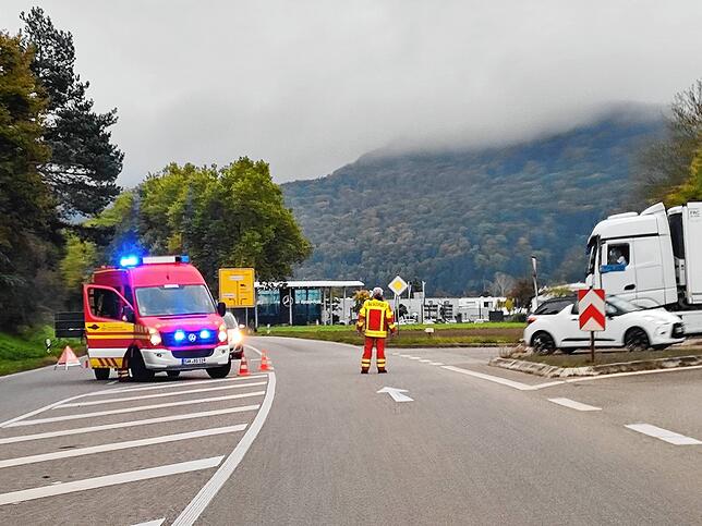 Ein Unfall am Montagmorgen sorgt für lange Staus: Hier die Umleitung des Verkehrs auf der B34.