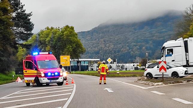 Ein Unfall am Montagmorgen sorgt für lange Staus: Hier die Umleitung des Verkehrs auf der B34.