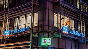 Hinter der Fassade herrscht Uneinigkeit: Bei der Volksbank Konstanz muss eines der Vorstandsmitglieder gehen. Offizielle Begründung: ...