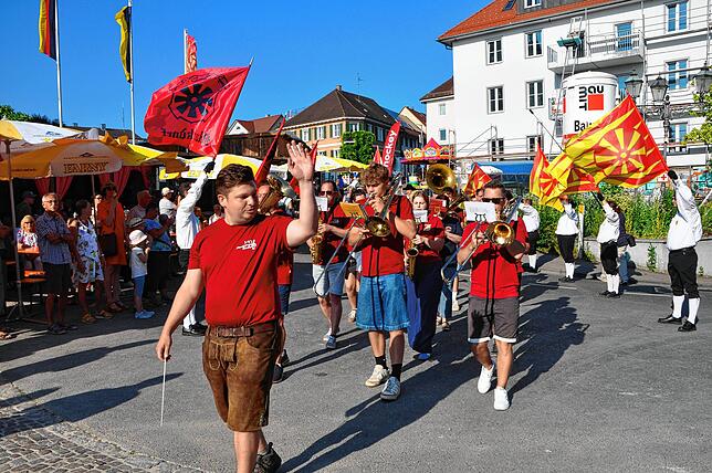 Bild 2: Markdorfer Stadtfest bei Sonnenschein und guter Stimmung