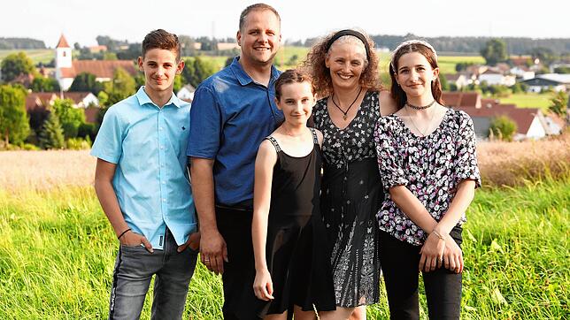 Bürgermeisterkandidat Christian Walter ist 43 Jahre alt und lebt mit seiner Frau Jennifer und den drei Kindern Manuel, Sonja und Lea ...