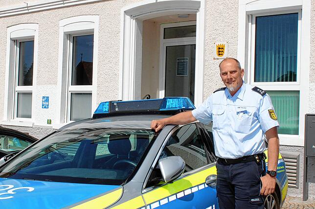 Polizeihauptkommissar Jörg Schirm hatte den Polizeiposten Markdorf neun Jahre lang geführt – mit ruhiger Hand, offen und ...