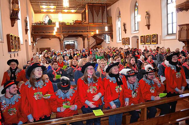 Beim Festgottesdienst anlässlich des 60-jährigen Bestehens gab es schon einen kleinen Vorgeschmack auf das große, dreitägige Fest im ...