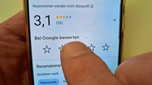 Sekundenschnell kann jeder bei Google nicht nur Restaurtants oder Ferienwohnungen, sondern auch Behörden mit der Vergabe von einem bis ...