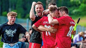 Bild : FC Dachsberg gewinnt beim SV Obersäckingen mit 5:3 – und wir haben Bilder!