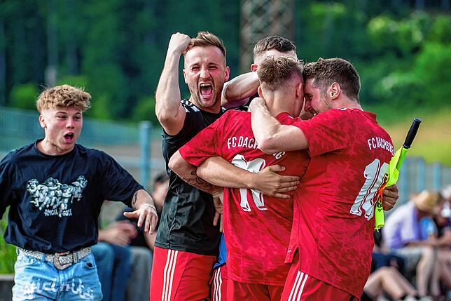 Bild 1: FC Dachsberg gewinnt beim SV Obersäckingen mit 5:3 &ndash; und wir haben Bilder!
