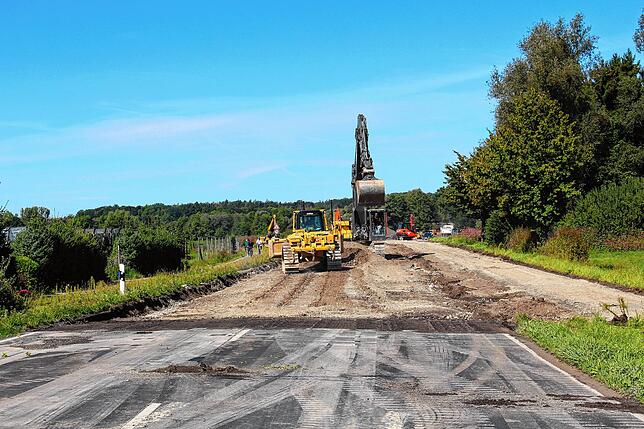 September 2019: Blick auf die B&nbsp;31-Baustelle in Fischbach.
