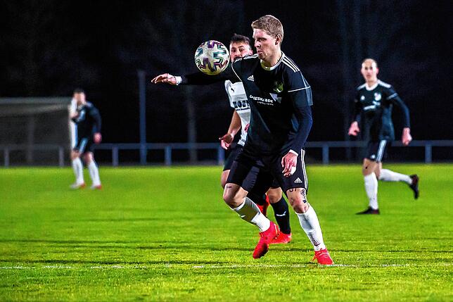 Bild 28: SV 08 Laufenburg II bremst FC 08 Bad Säckingen mit 1:1 im Verfolgerduell &ndash; und wir haben Bilder!