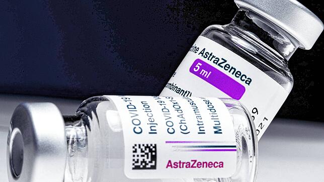 Astrazeneca wird es erst einmal nicht mehr geben in den Impfzentren. Das Paul-Ehrlich-Institut will auf Untersuchungen der Europäischen ...