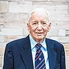 Er liebt alte Sprachen und das Theater: Der Jesuit Pater Peter Leutenstorfer verlässt St. Blasien.