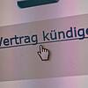 Ab dem 1. Juli müssen Unternehmen auf ihren Seiten einen Kündigungsbutton anbieten. Verstecken dürfen sie den allerdings nicht.