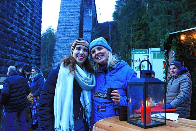 Bild 7: Weihnachtsmarkt in der Ravennaschlucht der Renner
