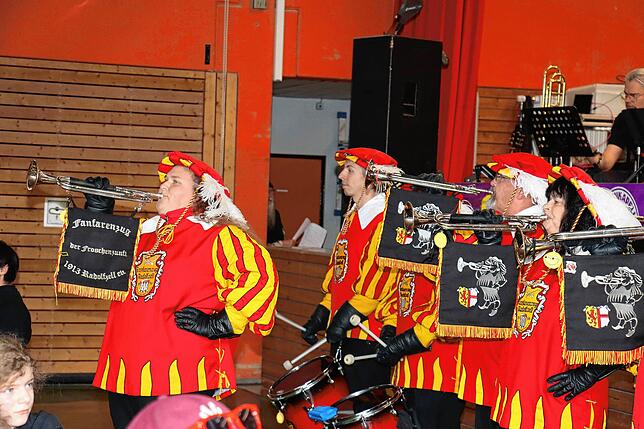 Bild 17: Dreikönigsfrühschoppen der Froschenzunft in der Güttinger Buchenseehalle