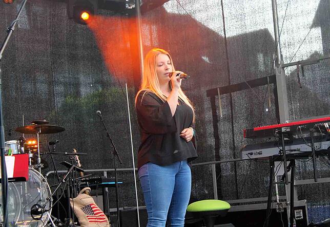 Bild 1: Bilder vom Picknick Konzert beim Blumberger Street Art Festival