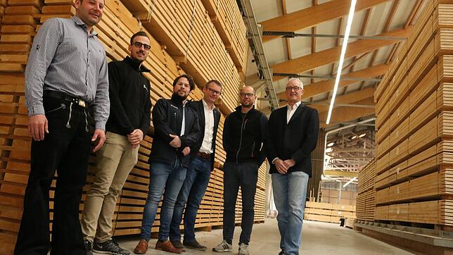 Das Netzwerk Holz bringt massive Ergebnisse mit sich: Andreas Wiehl, Florian Christen, Konstantin Hirschle, Matthias Friedrich, Florian ...