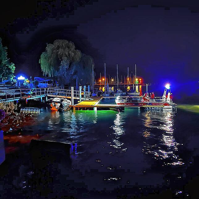 Im Hafen in Sipplingen sank ein Boot.