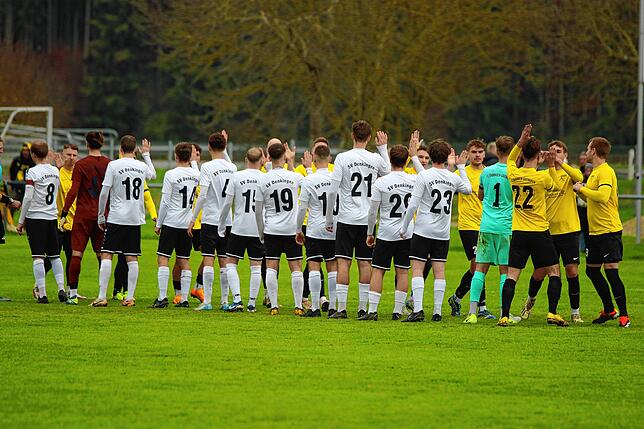 Bild 3: Unsere Bildergalerie zum Bezirksliga-Duell zwischen dem SV Denkingen dem FC Öhningen-Gaienhofen