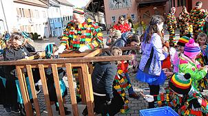 Bild : Unvergessliche Eindrücke: Schmutziger Donnerstag in Stühlingen – Die besten Fasnacht-Bilder!